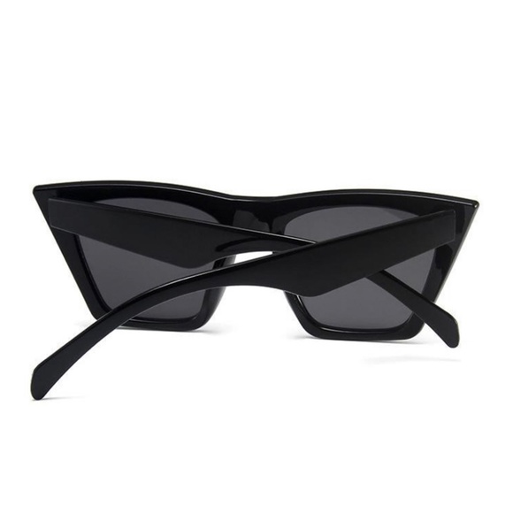 Classic Black Cute Trendy Cat eye Womens Oversized Square Polarized Sunglasses - Picture 2 of 5